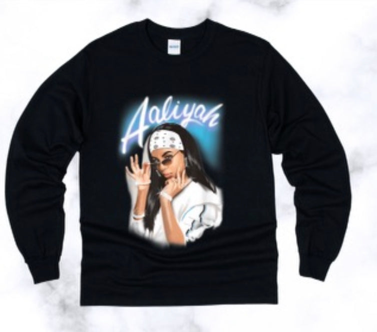 Aaliyah Graphic Pullover